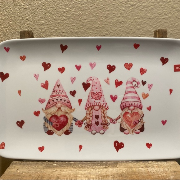 Valentine’s Day Gnome Platter, Large Valentine Gnomes & Heart Melamine Platter - Picture 4 of 10